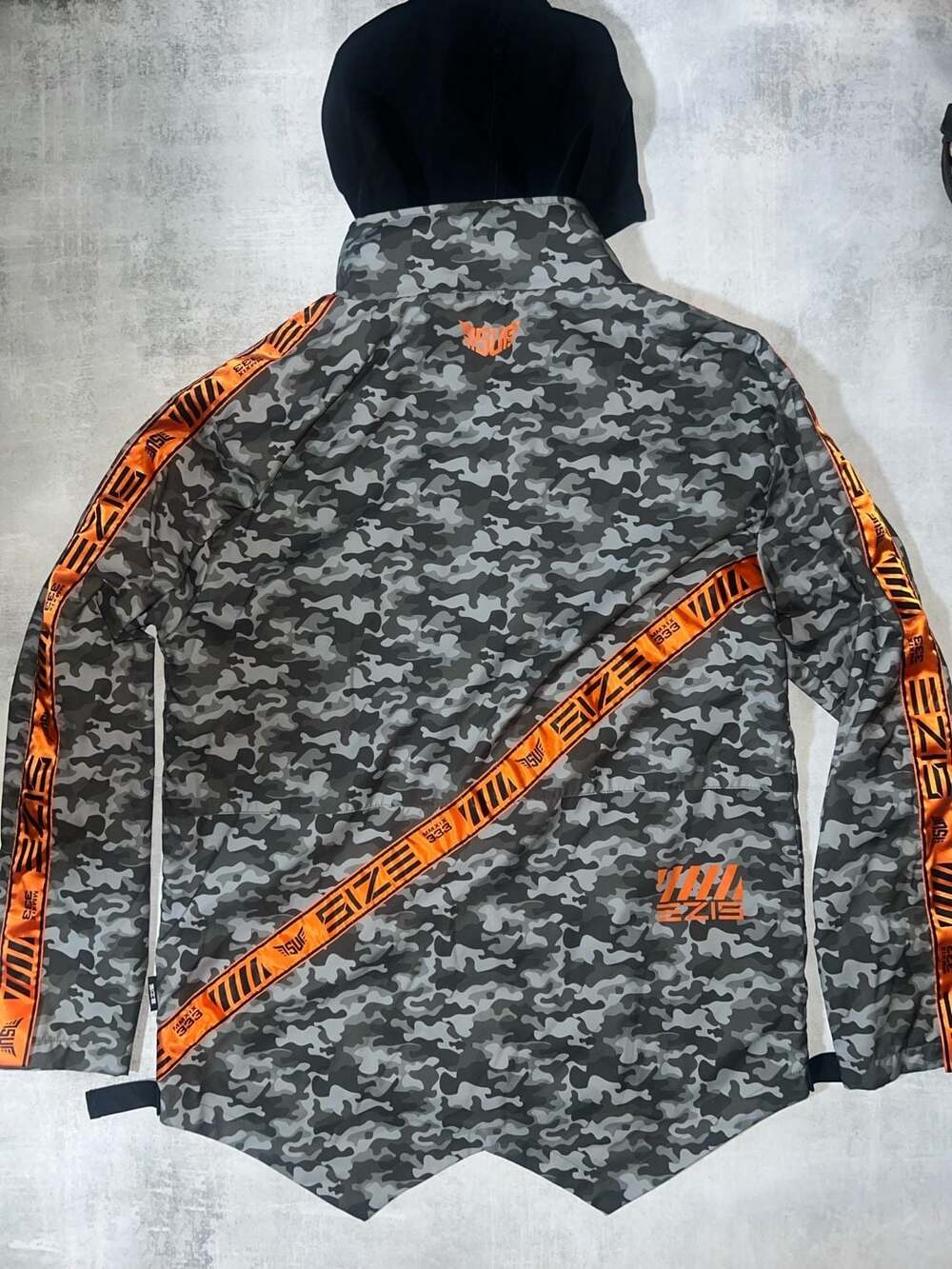 Size Up Apparel 333 MMXIX Camouflage Hooded Windbreaker Jacket - Picture 2 of 5
